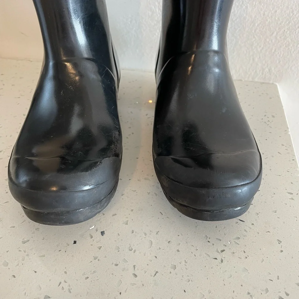 Hunter girls black high rain boots size 5